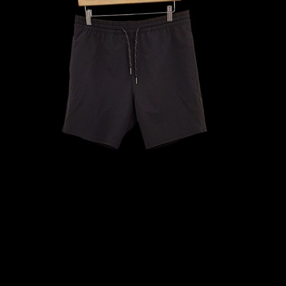 Quince Black Shorts M